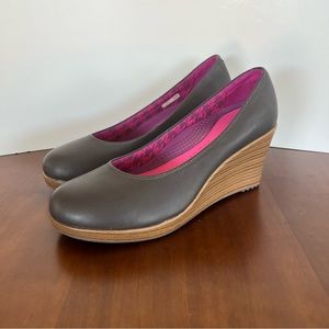 Crocs Aleigh 14700 Espresso Brown Leather Wedge Heel Size 8 Women’s Shoes